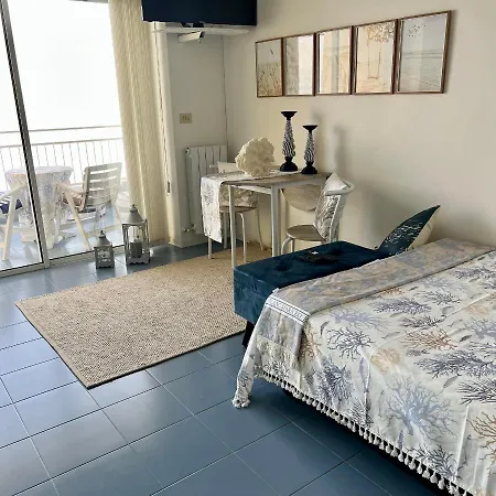 Rebecca's Collection: Capo Nero Apartment Sanremo