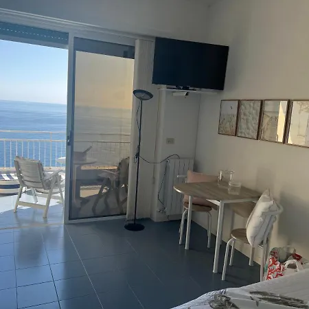 Rebecca's Collection: Capo Nero Apartment Sanremo